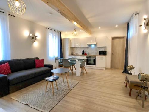 Charming Home - City Center Cosy Apartments, Colmar