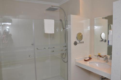 Across Hotels & Spa - main image