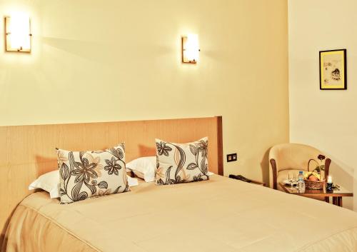 Across Hotels & Spa - image 14