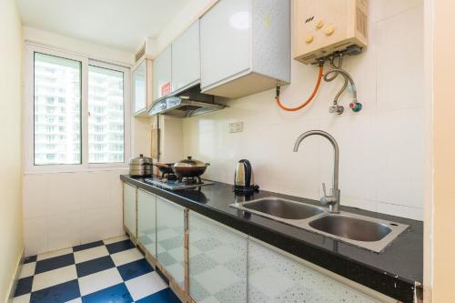 Sanya Wen Xin Hai Jing Apartement photo 1