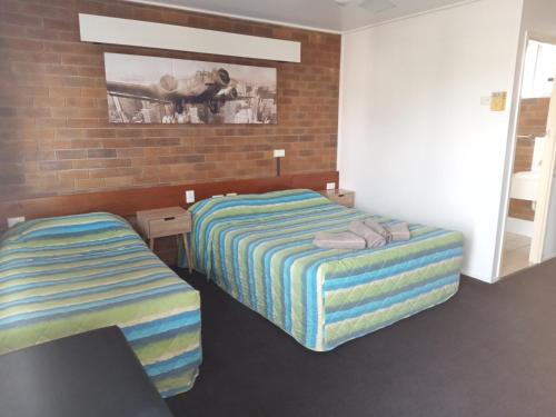 1 double bed