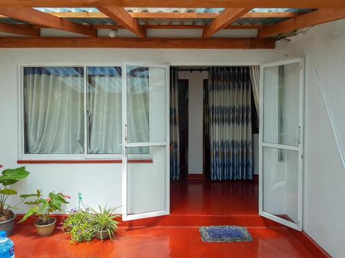 Entrance, Hikkaduwa backyard beach homestay in Hikkaduwa