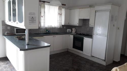  AKATERINI APARTMENT in Mesongi