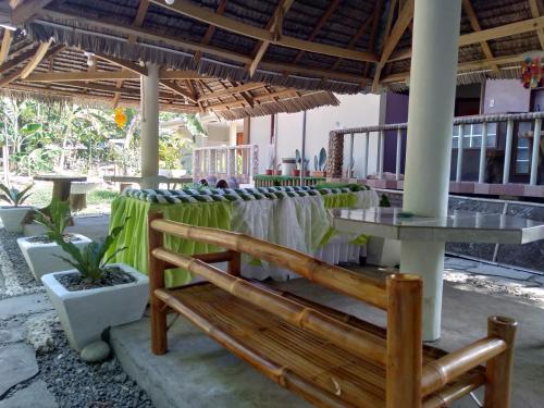 Faciliteiten, Banamboo in Badian