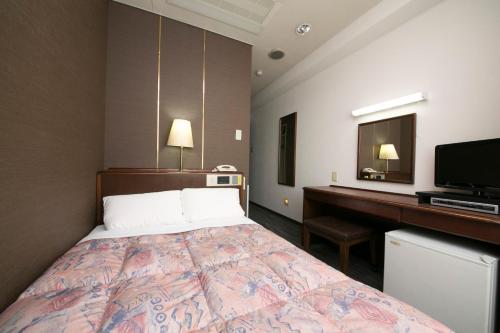 Double Room with Small Double Bed - Non-Smoking