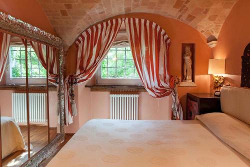 MarcheAmore - Bottega di Giacomino for art lovers, with private courtyard, Fermo (fotografie 10)
