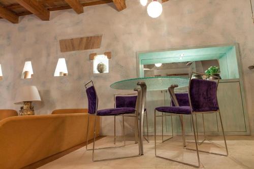 MarcheAmore - Il Passaggio Segreto, luxury loft with private courtyard, Fermo (foto 8)