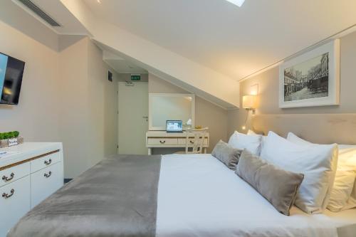 New Era Hotel - image 10