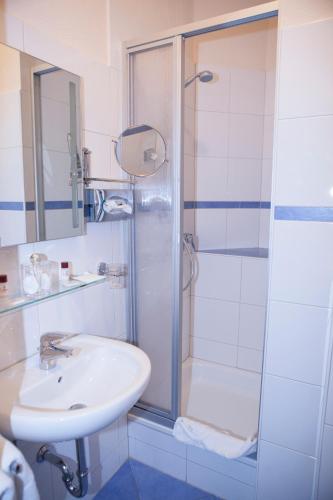 Hotel Baden - image 4