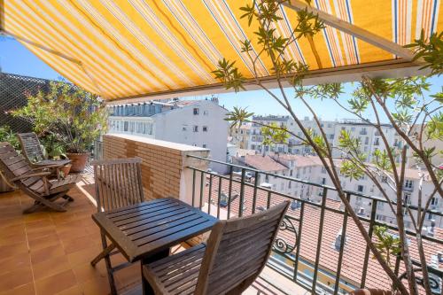 Apartment with Terrace