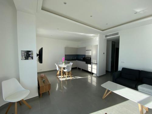 219 Promenade 5