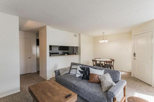 . Brand New Midland Suite