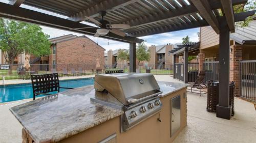 Modern Home in the Heart of Midland - image 7