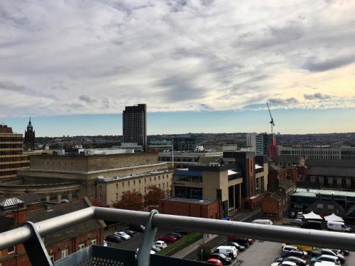 Igloo Viewpoint City Centre Retreat With Free Parking, , South Yorkshire