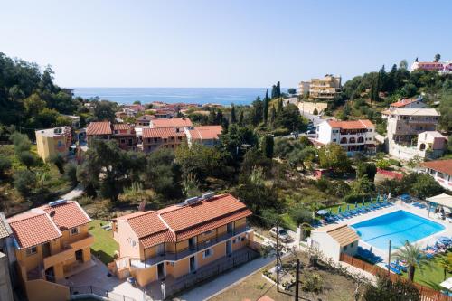 Odysseus Apartments - image 3