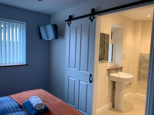 Maple Leaf Guest House