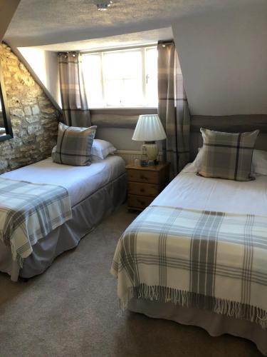 The George at Nunney - image 13