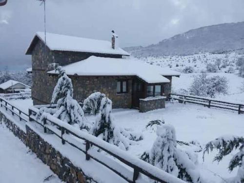 Diamanti Mountain Ski Villa Palaios Agios Athanasios gîte à louer Édessa