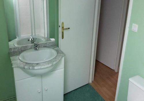 Les Cabines - image 2