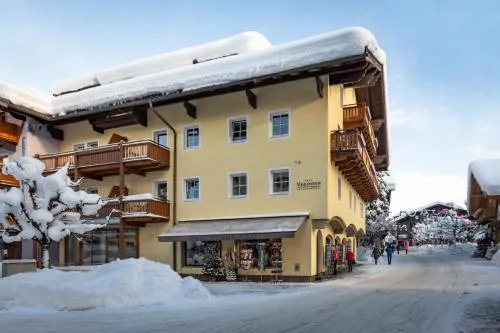 Haus Veronika - Appartements by Miha in Westendorf, Österreich