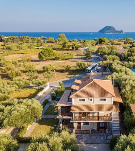  Anna Apartments in Lithakia