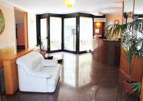 Hotel Cristal – Bari, LA