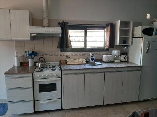 One-Bedroom Bungalow image 8