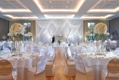 Fairways Hotel Dundalk - image 9