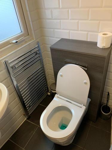 Twickenham Guest House - image 3