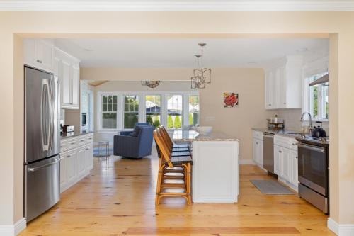 Greenport Village Vacationers Delight in Greenport, USA
