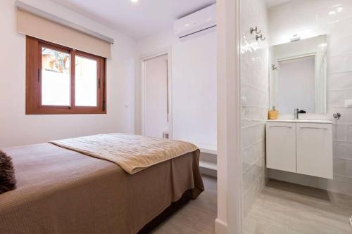 Castilla Triana Courtyard by Valcambre, Sevilla (Foto 5)