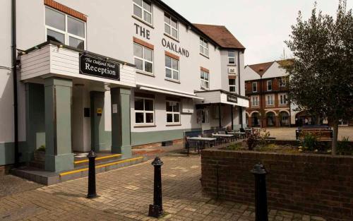 The Oakland Hotel - image 12
