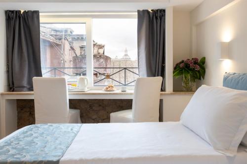 Pantheonview - Luxury Suites - image 10