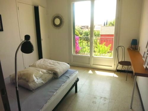 Maison lumineuse et spacieuse avec jardin arboré (Maison lumineuse et spacieuse avec jardin arbore) in La Valette-du-Var