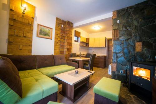 Drugarska prica-Lana - image 7