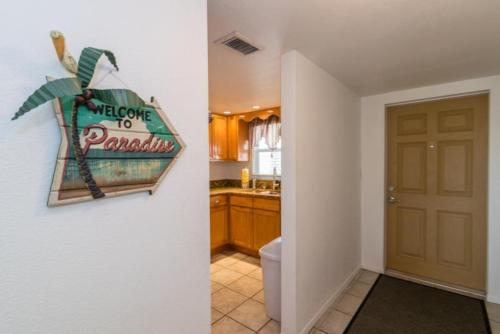 Gulf Sands Two Bedroom Apartment 201 Holmes Beach Anna