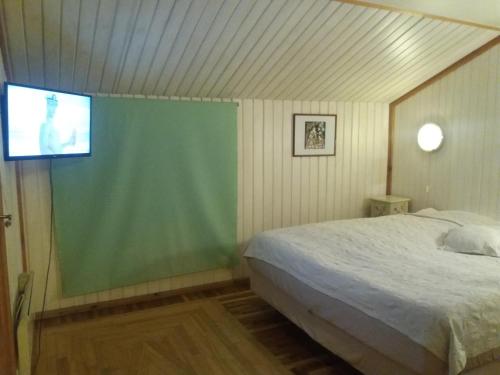 White Villa - image 5