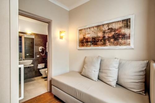 Roma Boutique Hotel - image 3