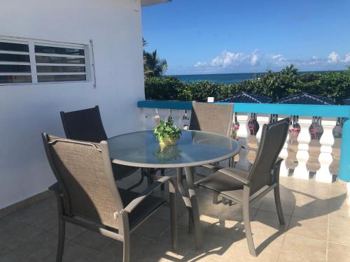 ระเบียง/ชานเรือน, The Beach Guesthouse in โลยซา