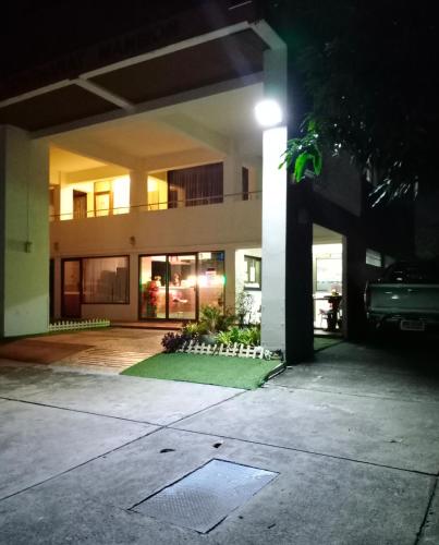 Nontharat Mansion