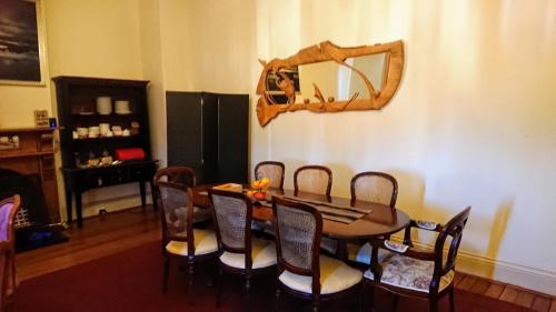 Ételek és italok, The Empire Hotel Deloraine in Deloraine