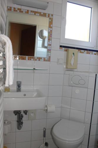 Alleehotel-Eschen 1.1km von Aurich entfernt