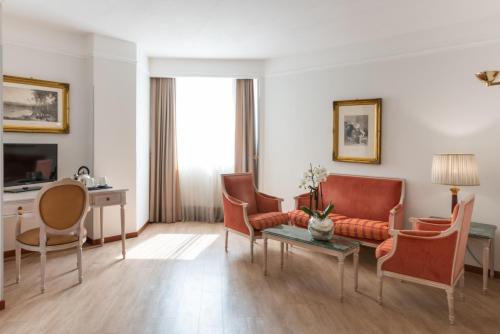 SHG Hotel De La Ville - image 10