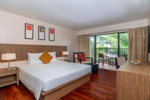 Holiday Inn Resort Phuket Surin Beach, an IHG Hotel