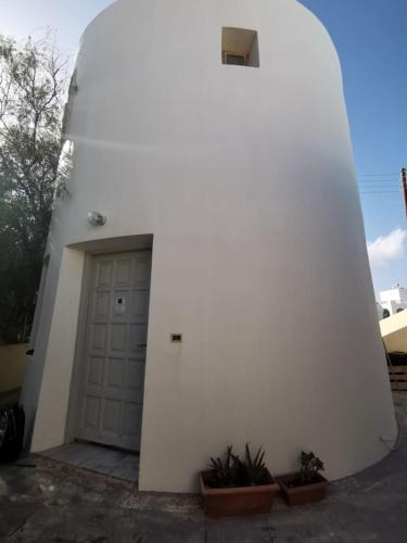  Lovely Mill - Monolithos Santorini in Monolithos