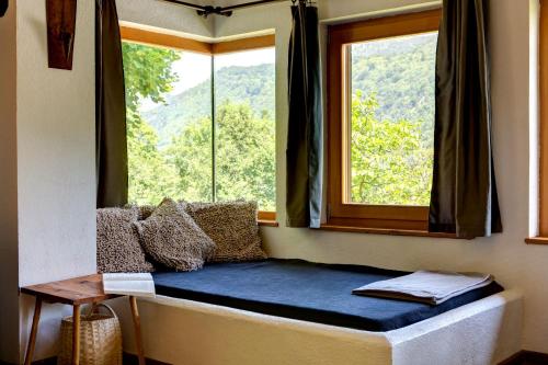2 queen beds, 2 twin beds