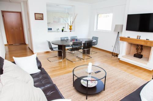  Modern, Cozy, Spacious APTS 2BR in Rafina! in Rafina