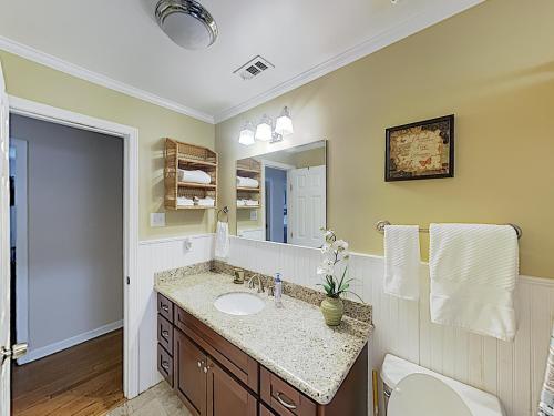 New Listing! Sparkling Beach Home - Walk to Shore home - image 4