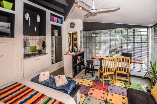 Hello Sunshine Self Catering Studio Apartments