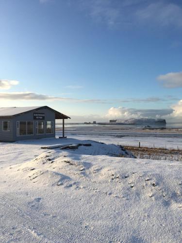 Guesthouse Reynir - image 8